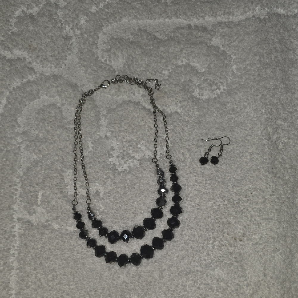 Elegant Black Necklace and Earring Set
